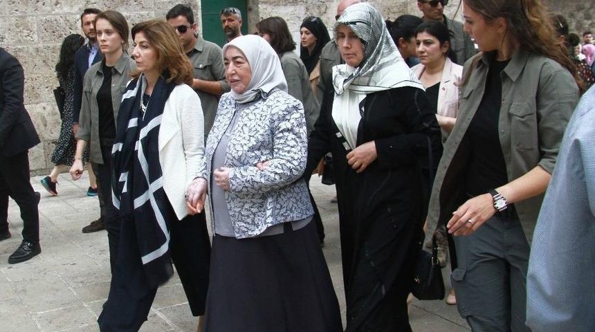 Başbakan Yıldırım&rsquo;ın Eşi Bursa&rsquo;da