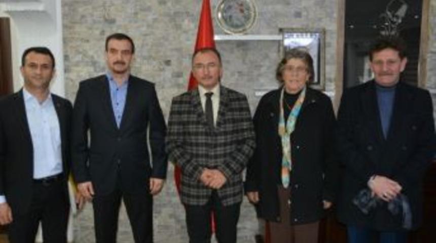 Ardahan&rsquo;da Uyuşturucu İle M&uuml;cadele Derneğinden Başkan K&ouml;ksoy&rsquo;a Ziyaret