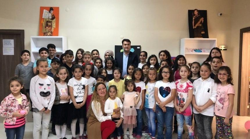 Bilgi Evi &Ouml;ğrencileri H&uuml;nerlerini Sergiledi