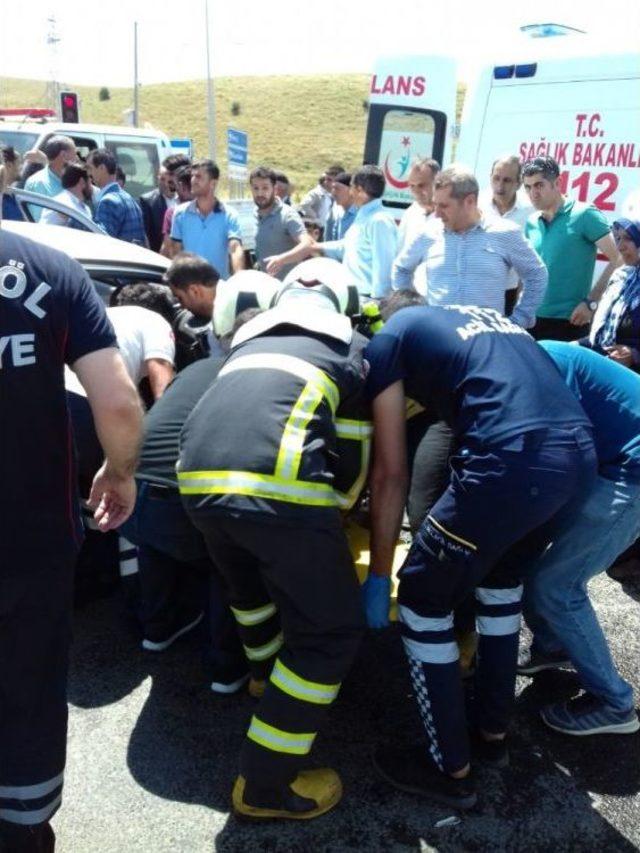 Bingöl’de Trafik Kazası: 4 Yaralı