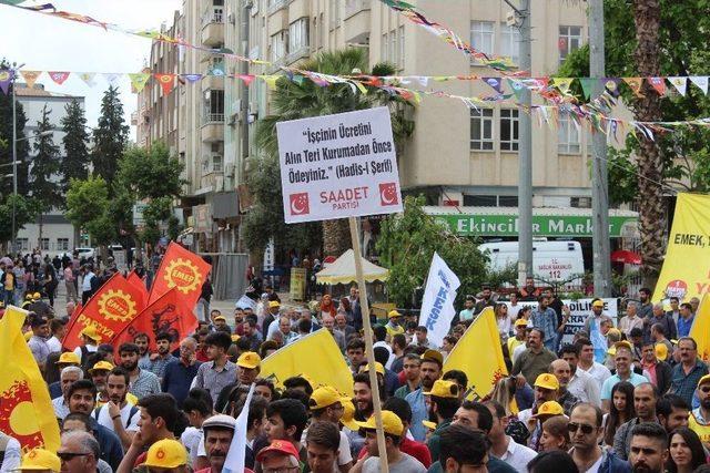 Saadet Partisi’nin Dövizi 1 Mayıs Kutlamalarına Damga Vurdu