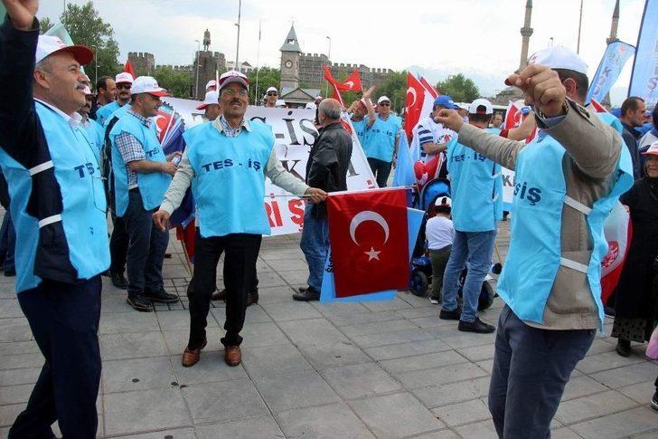 Türk-iş 1 Mayıs’ı ‘erik Dalı’ İle Kutladı G2