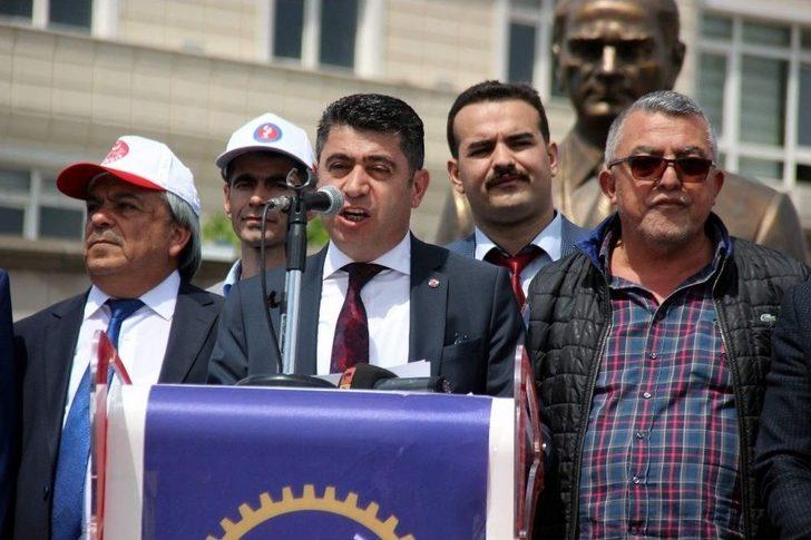 Türk-iş 1 Mayıs’ı ‘erik Dalı’ İle Kutladı G3