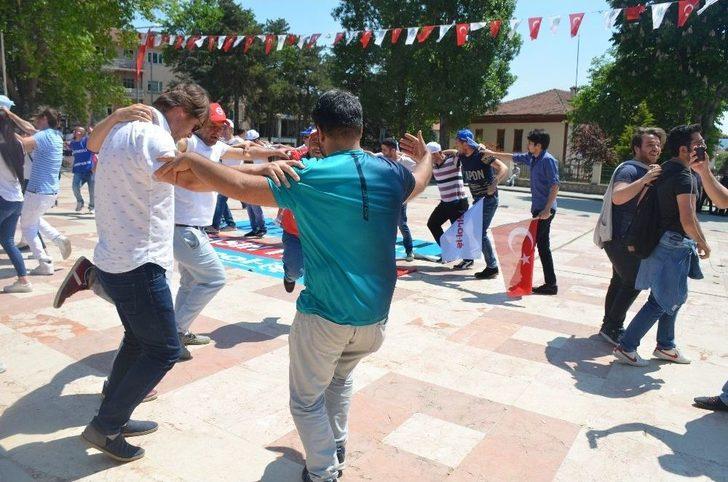 Bilecik’te 1 Mayıs Kutlamasına Katılım Az Oldu G5