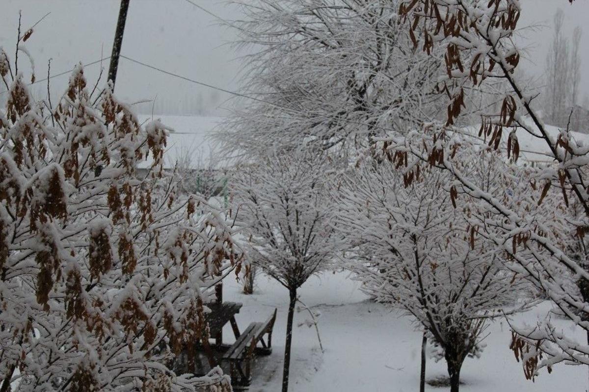 Başkale&rsquo;de Kar Yağışı