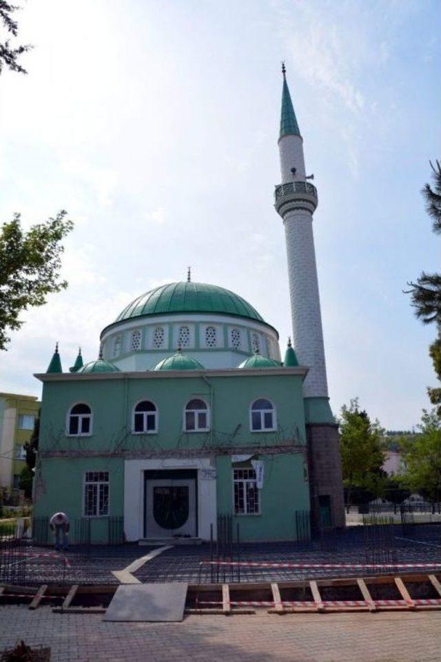 Aliağa Yeşiltepe Cami Genişletiliyor