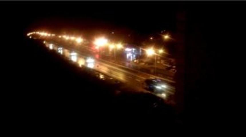 Afrin&rsquo;e Askeri Sevkıyat S&uuml;r&uuml;yor