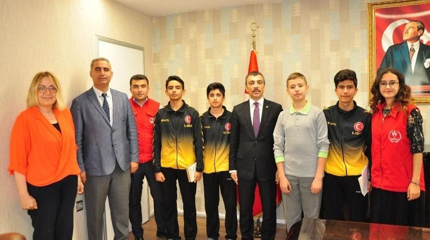 Kitabın Kritiğini Yaptılar