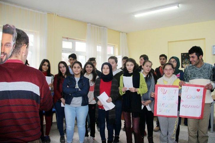 Engelli Öğrenciler Murat Boz’u Memleketine Davet Etti G3