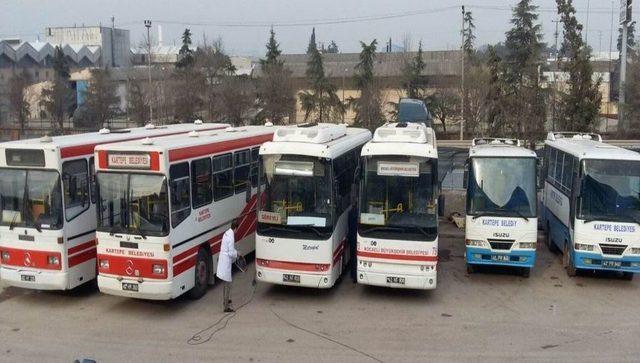 Kartepe’de Vatandaşların İhtiyaçlarını Anında Karşılıyor