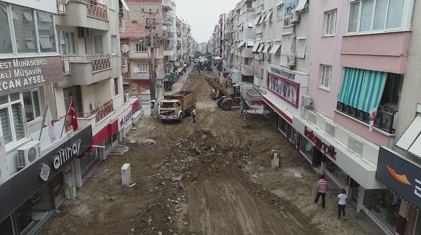 Turgutlu&rsquo;nun Cumhuriyet Caddesine Yenileme