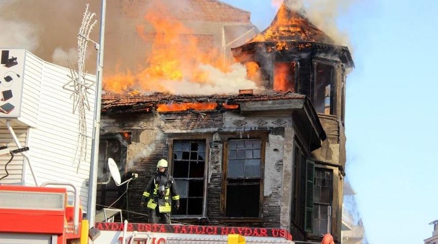 Tarihi Konak Yangınının Altından "kundaklama" &Ccedil;ıktı