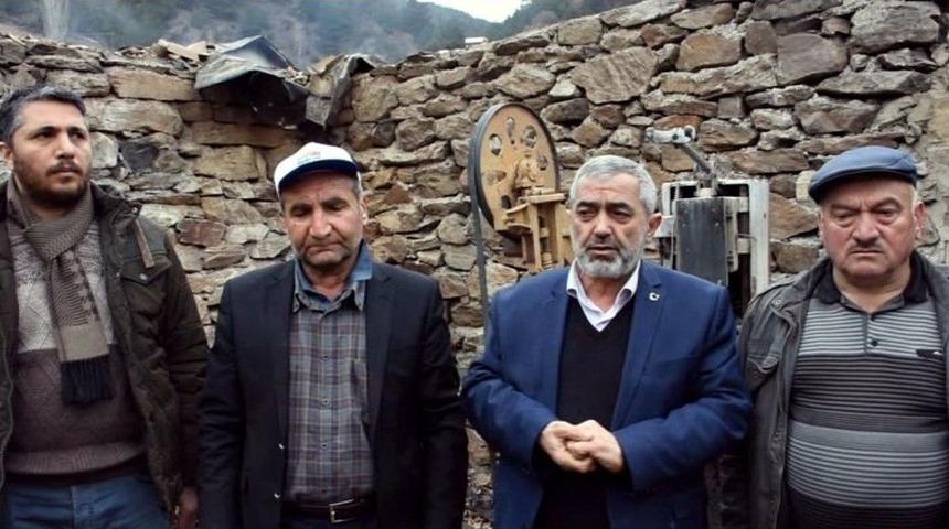 Tosya Marangozlar Odasından İşyeri Yanan Esnafa İş Makinası Yardımı