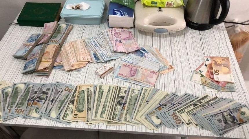 Antalya Merkezli 2 İlde Fet&ouml; Operasyonu: 5 G&ouml;zaltı