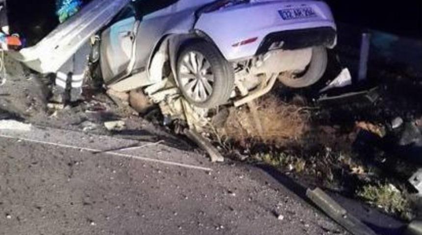 Isparta&rsquo;da Feci Kaza: 2 &Ouml;l&uuml;