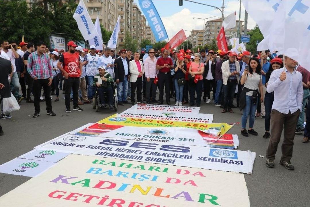 G&uuml;neydoğu&rsquo;da 1 Mayıs Kutlamaları