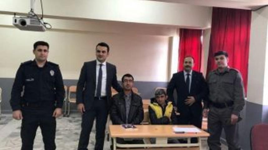 Altıntaş&rsquo;ta Okuma Yazma Seferberliği