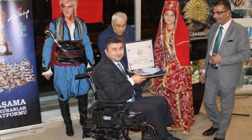 İstanbul&rsquo;da Aslanapa R&uuml;zgarı