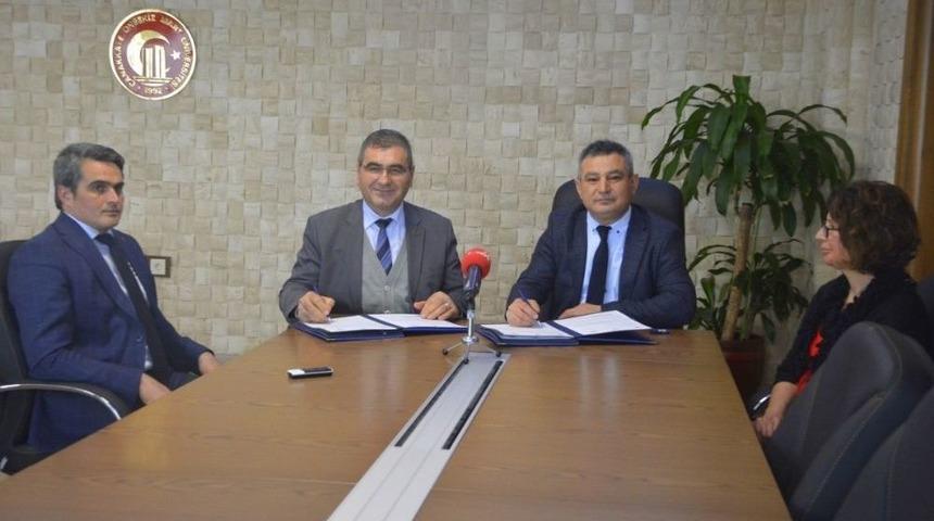 Deniz Kaplumbağaları İ&ccedil;in İlk Yardım Ve Rehabilitasyon Merkezi Yapılıyor