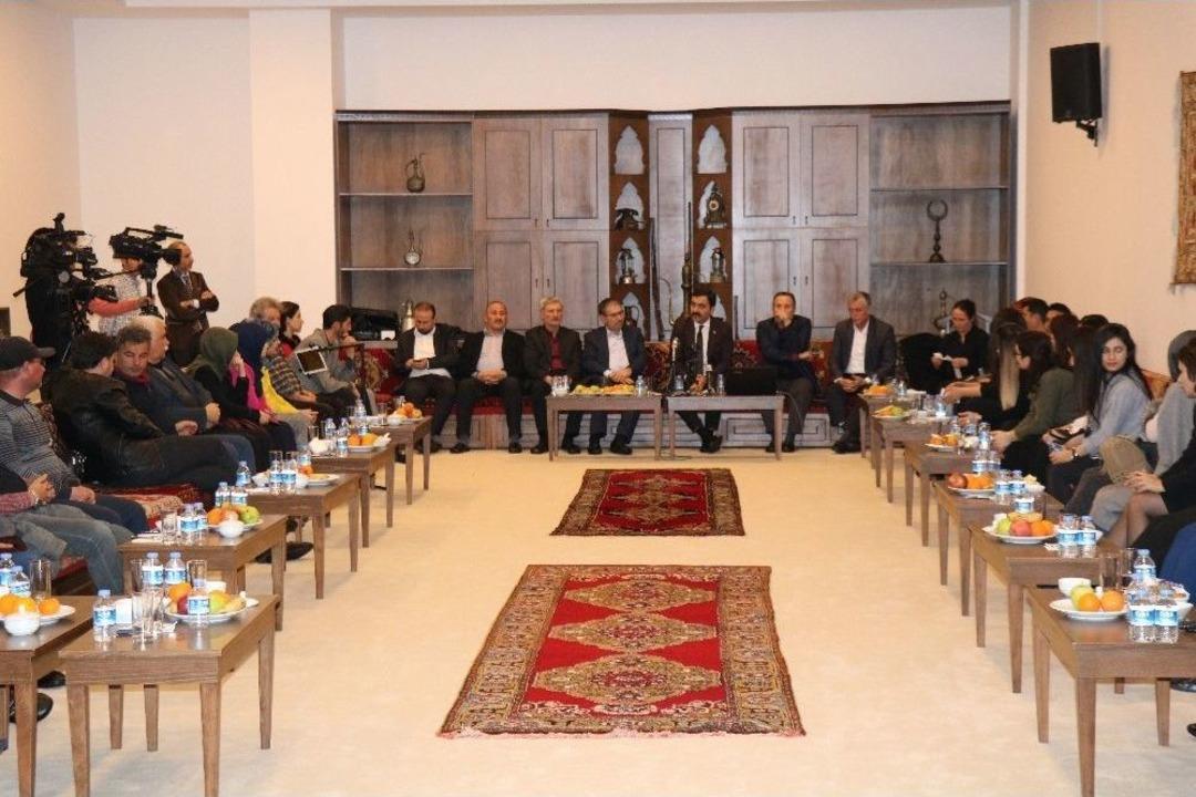 Belediye Başkanı Yaşar Bah&ccedil;eci: "kırşehir İ&ccedil;in Zihinsel Devrimi Yaşamak Ve Yaşatmak İstiyorum"