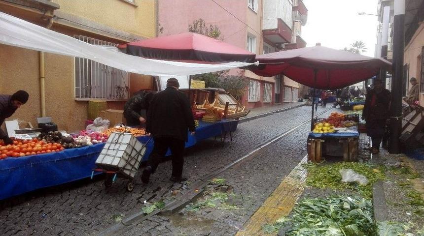 Aydın&rsquo;da Sağanak Yağış Hazırlıksız Yakaladı
