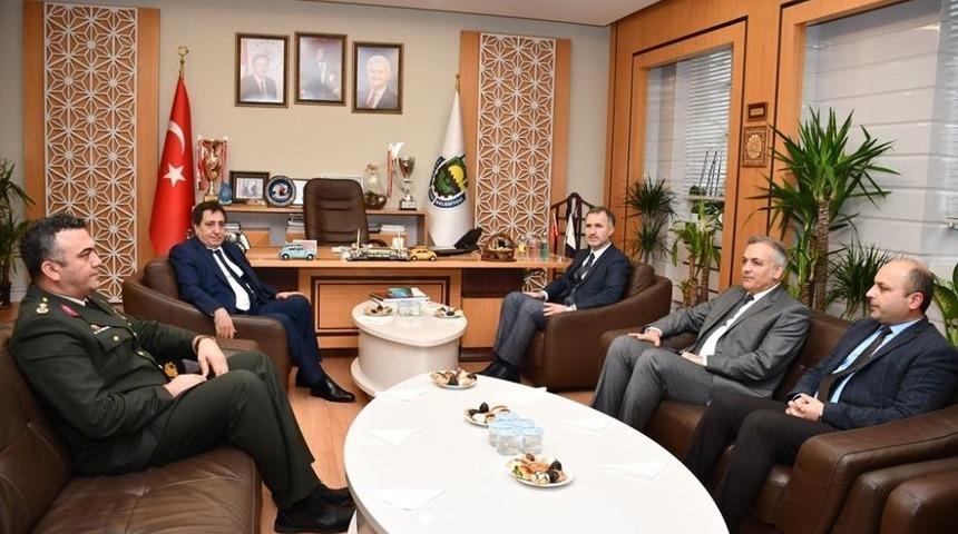 Vali K&uuml;&ccedil;&uuml;k&rsquo;ten Başkan Taban&rsquo;a İade-i Ziyaret