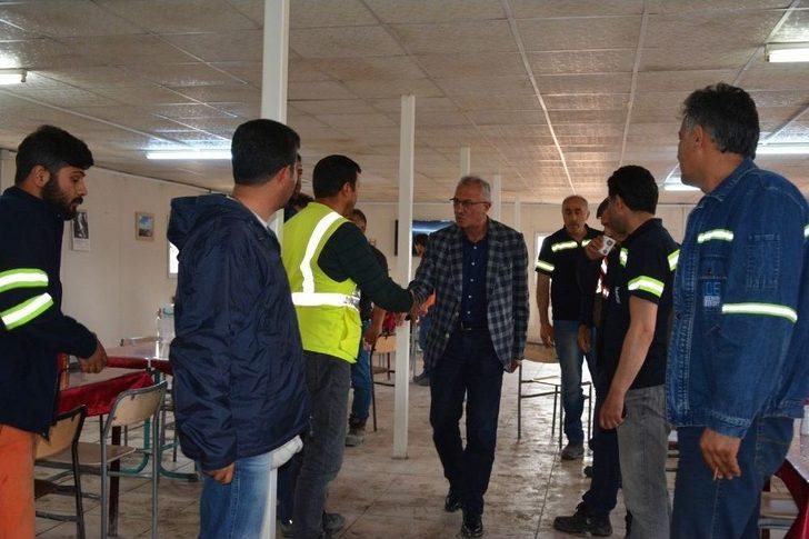 Öztürk Çalışan İşçileri Unutmadı G4