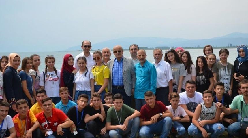 Başkan Sargın: Yetim G&uuml;lerse D&uuml;nya G&uuml;ler"