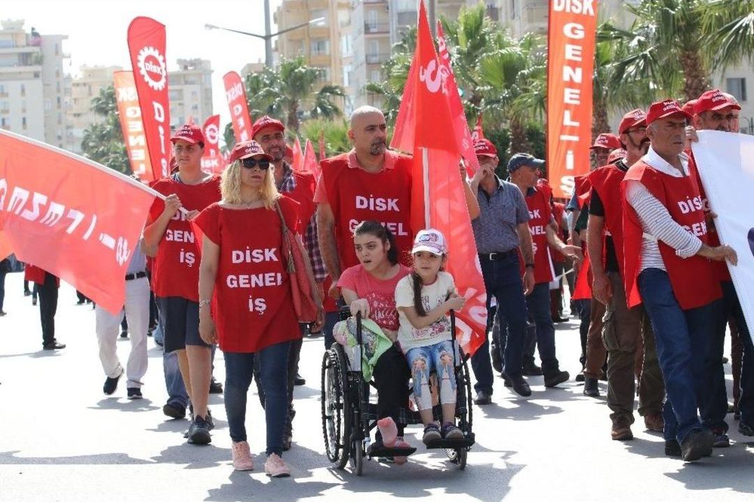 Mersin&rsquo;de 1 Mayıs Coşkusu