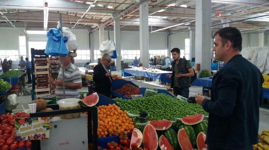 Boz&uuml;y&uuml;k&rsquo;te Pazar Tezgahları Dualarla A&ccedil;ılıyor