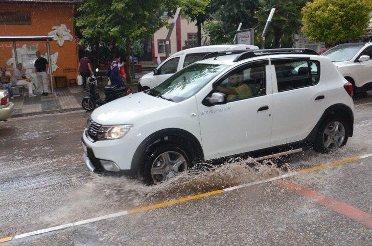 Balıkesir’de Sağanak Yağış Başladı G3