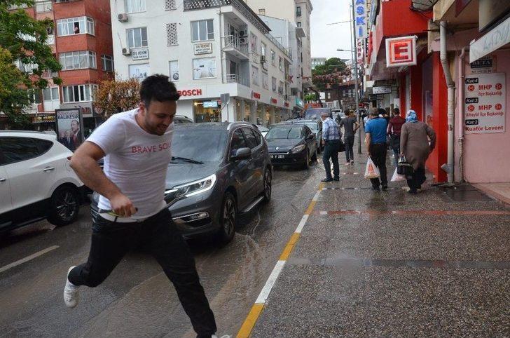 Balıkesir’de Sağanak Yağış Başladı G1