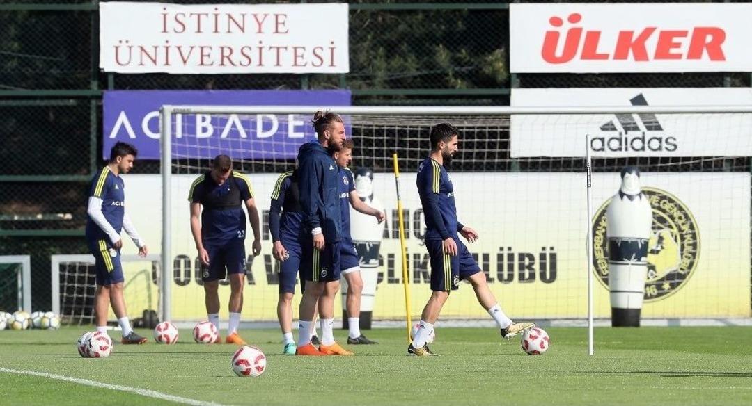 Fenerbah&ccedil;e&rsquo;de Beşiktaş Ma&ccedil;ı Hazırlıkları S&uuml;r&uuml;yor