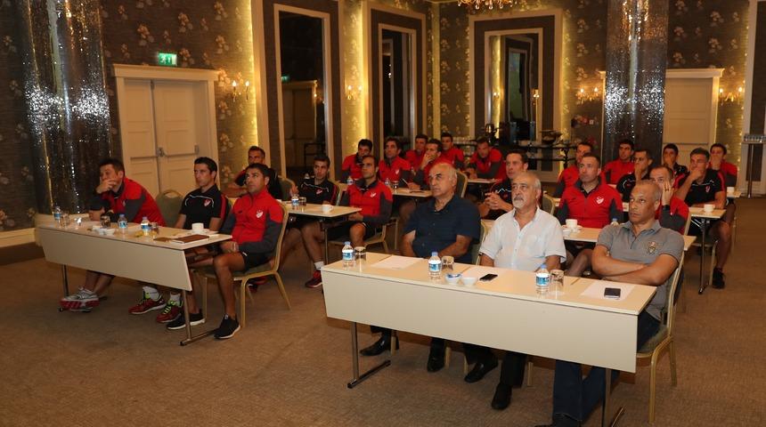 Merkez Hakem Kurulu Süper Lig hakemlerine VAR eğitimi verdi