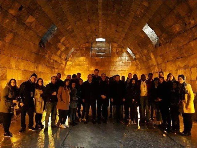 18 &Uuml;lkeden 36 &Ouml;ğrenci Aizonai Antik Kenti&rsquo;nde Buluştu 1