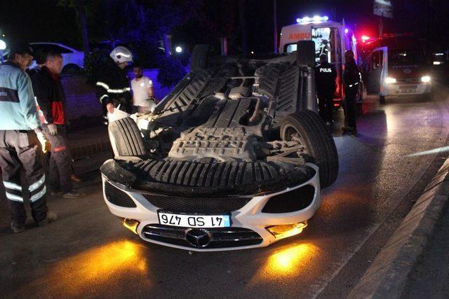 Kaldırıma Çarpan Lüks Otomobil Takla Attı: 4 Yaralı