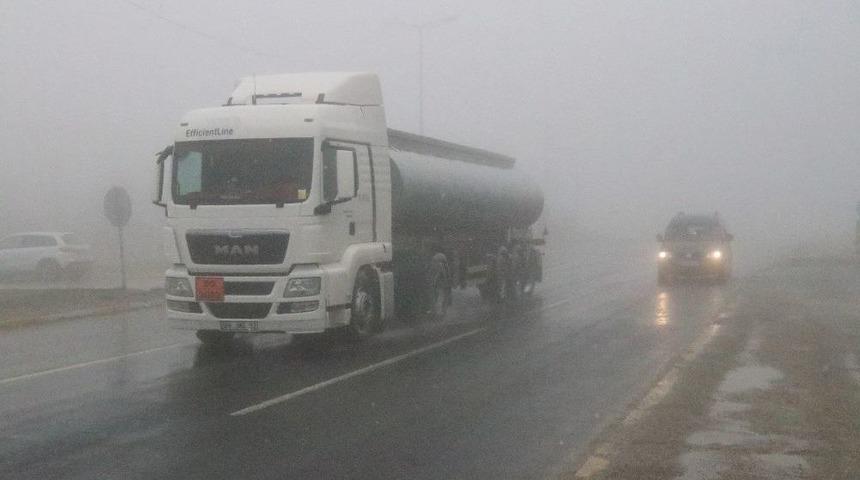 Bolu Dağı&rsquo;nda Yoğun Sis Ve Kar Yağışı