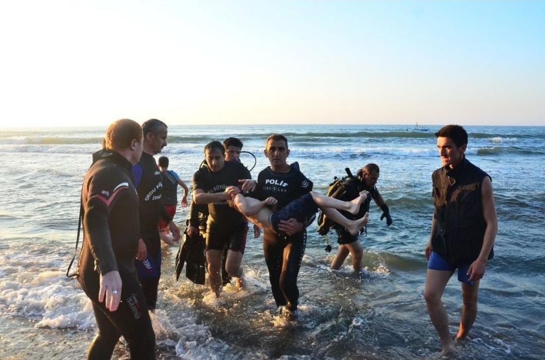 9 Yaşındaki &Ccedil;ocuk Denizde Boğuldu