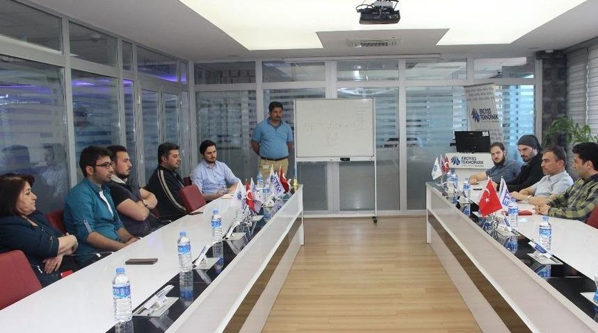 Erciyes Teknopark&rsquo;ta Speed Networking Etkinliği D&uuml;zenlendi