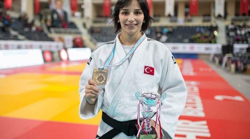 Altın Kız Olimpiyata Yelken A&ccedil;tı