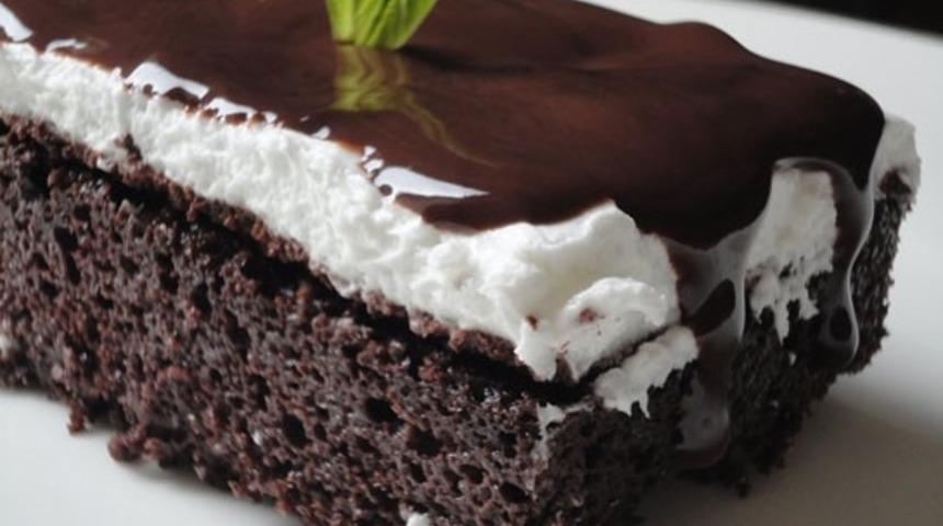 En G&uuml;zel Pasta Tariflerinden Ağlayan Pasta Tarifi