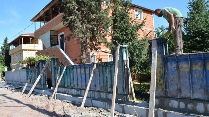 Kartepe Caddeleri Şık Bir G&ouml;r&uuml;n&uuml;me Kavuşuyor