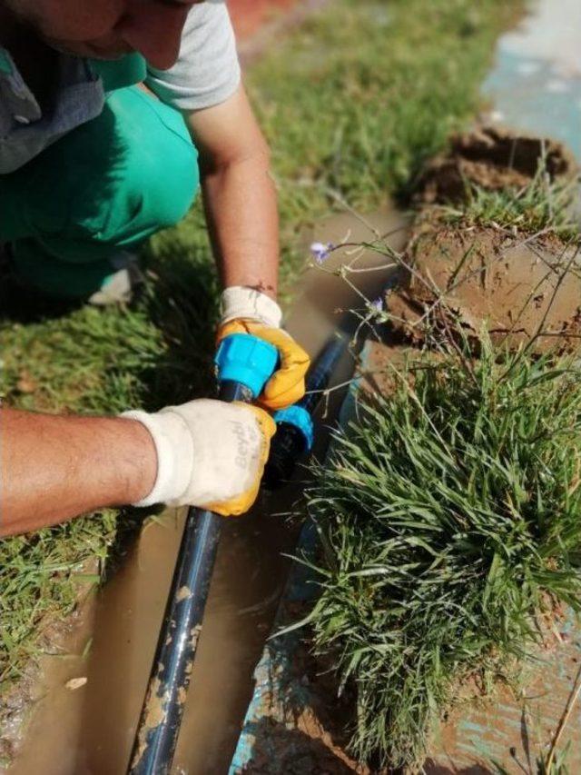 İzmit’in Köylerinde Parklar Elden Geçirildi