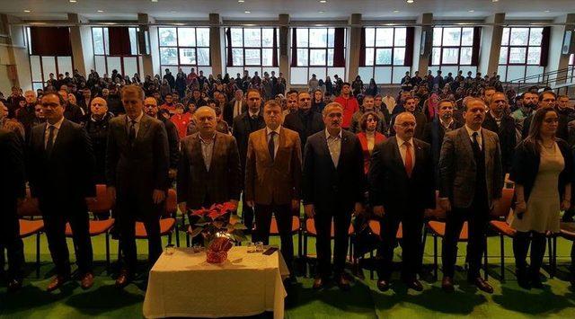 Yalova&rsquo;da Okullara 82 Bin Tl&rsquo;lik Spor Malzemesi Dağıtıldı 2