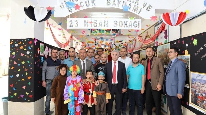 23 Nisan Sokağına G&ouml;rkemli A&ccedil;ılış