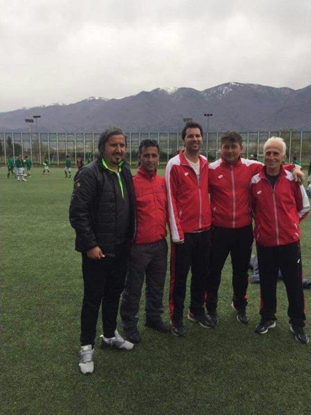 Afjet Afyonspor Sahaya İniyor