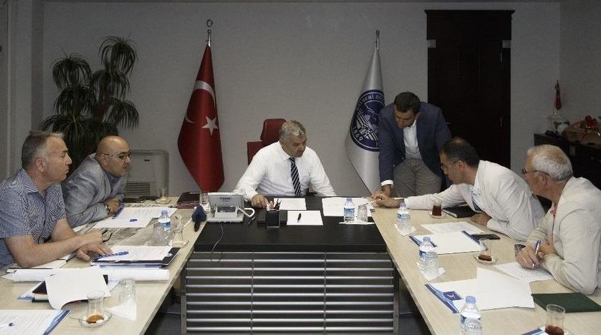 Erciyes İ&ccedil;in Yatırım Zirvesi