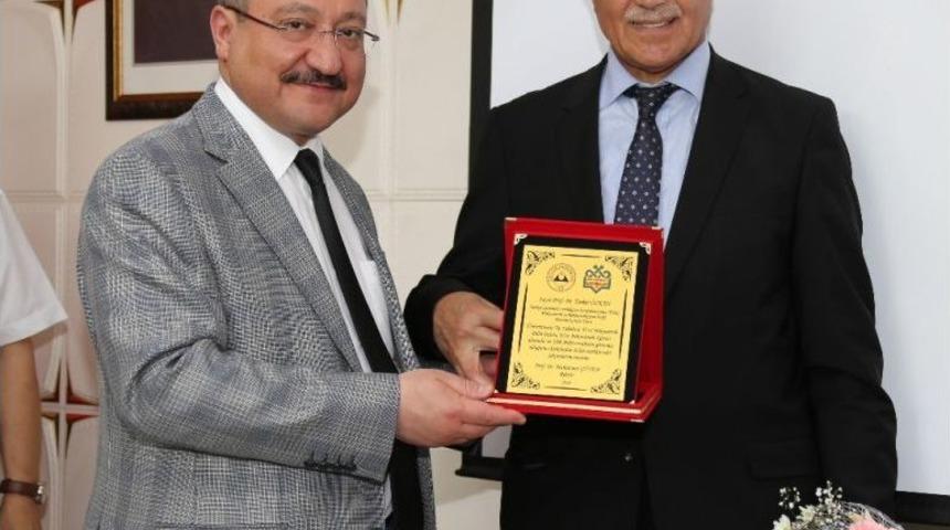 T&uuml;rkiye Mikrocerrahi Ve Rekonstr&uuml;ksiyon Vakfı&rsquo;ndan Er&uuml;&rsquo;ye Cihaz Desteği