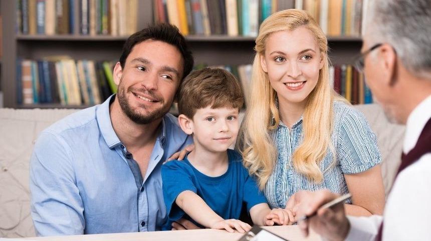 Mutlu &Ccedil;ift Ve Aile Olmanın İpu&ccedil;ları