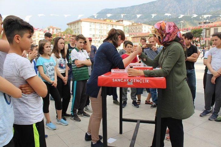 Avrupa Şampiyonunun Bileğini Babası Büktü G5